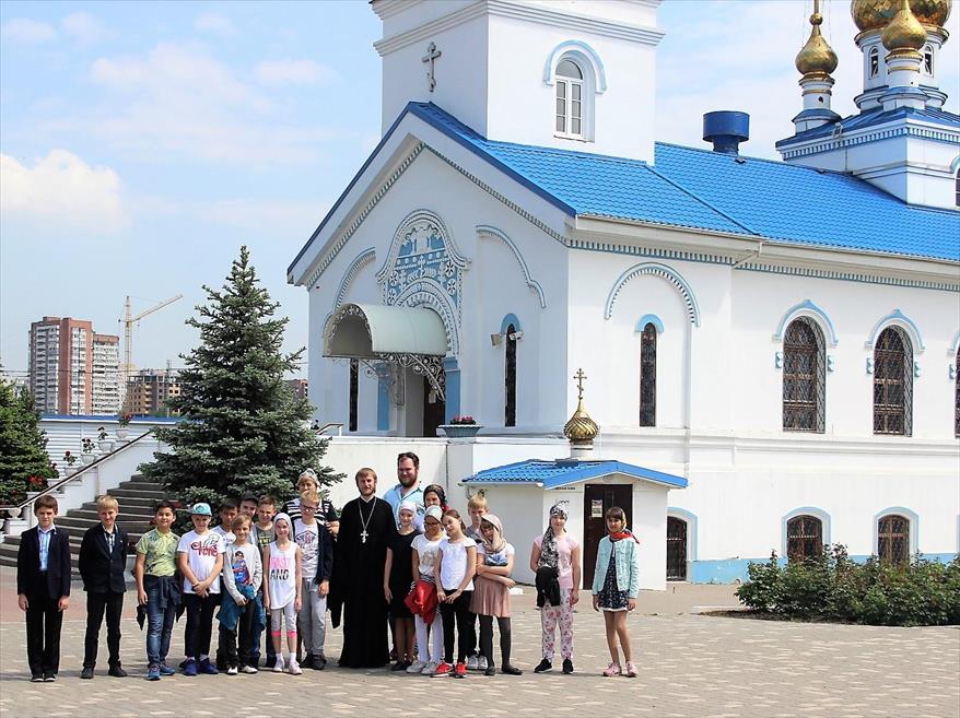 Сайт иверского монастыря ростов. Иверский женский монастырь (Ростов-на-Дону). Иверский женский монастырь Ростов-на-Дону официальный сайт. Иверский женский монастырь в октяборьском райне. Ростовский женский монастырь источник.